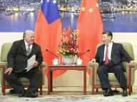 习近平会见萨摩亚总理图伊拉埃帕