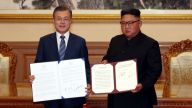 韩朝签署《9月平壤共同宣言》