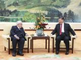 习近平会见美国前国务卿基辛格