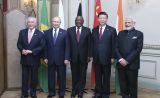 习近平出席金砖国家领导人非正式会晤