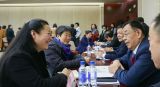 北京市人大常委会、“一府两院”“摆摊”接受代表询问和委员咨询
