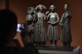 民族大团结——全国雕塑艺术作品展在京开幕