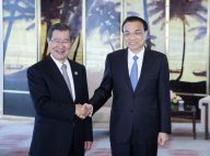 李克强会见萧万长一行