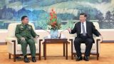 习近平会见缅甸国防军总司令敏昂莱