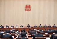 十三届全国人大常委会第十次会议在京闭幕 栗战书主持会议