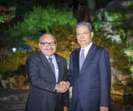 赵乐际会见巴布亚新几内亚总理奥尼尔