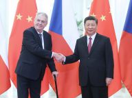 习近平会见捷克总统泽曼