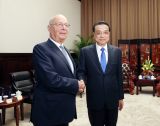 李克强会见世界经济论坛主席施瓦布
