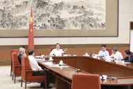李克强主持召开国家应对气候变化及节能减排工作领导小组会议 韩正出席