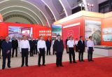 习近平等党和国家领导人参观“伟大历程　辉煌成就——庆祝中华人民共和国成立70周年大型成就展”
