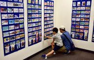 中日青少年手写手绘明信片展在东京开展