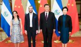 习近平同萨尔瓦多总统布克尔会谈