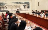 栗战书与常委会会议列席代表座谈