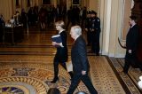 美国国会参议院开始正式审理特朗普弹劾案