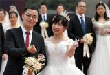 陕西：战“疫”情侣“5·20”永结同心