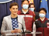 中国赴塞尔维亚抗疫医疗专家组返程回国