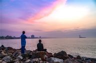 河北省：北戴河海上早霞美翻天