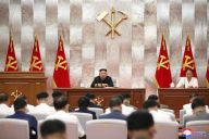 金正恩主持会议部署台风灾后重建