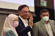 马来西亚总理：现政府依然稳固 我仍是合法总理