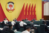 汪洋主持召开全国政协主席会议