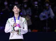 新华社体育部评出2020年国际体育十大人物之五：羽生结弦