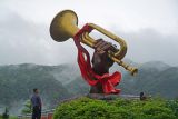 昔日星火燎原地 今朝旧貌换新颜