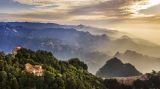 晚霞映华山