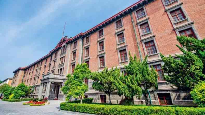 回顾北大红楼对建党的独特贡献