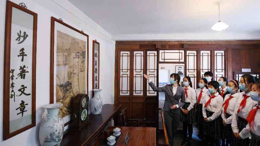 北大紅樓前的百年回眸