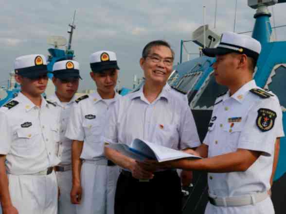 麥賢得:“我的生日是‘8月6日’”