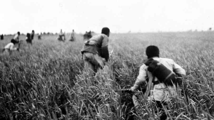 1939,把敌人的后方变成抗日的前线