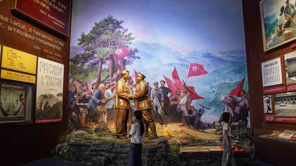 伟大的征程 不朽的史诗