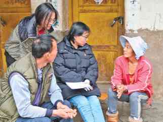 云南省丽江华坪女子高级中学党支部书记、校长张桂梅——照亮大山女孩的梦想