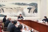 栗战书与全国人大常委会会议列席代表座谈