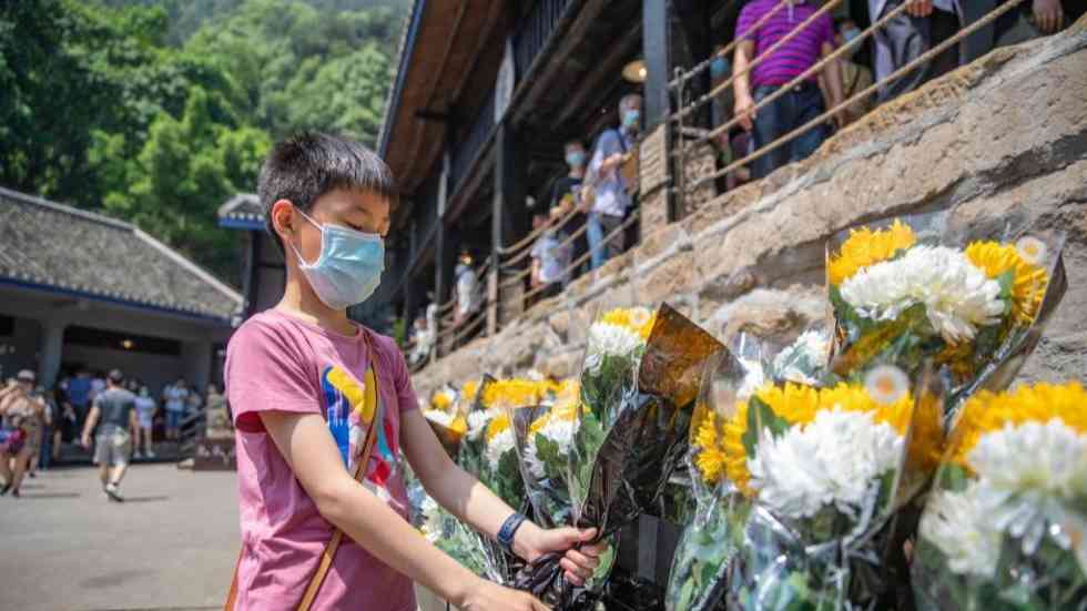 坚定信仰 宁死不屈——红岩精神述评