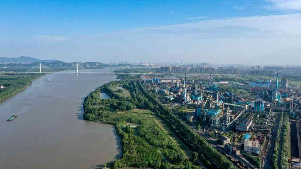 一江碧水奔流 一派新貌展现——习近平总书记谋划推动长江经济带发展谱写新篇章