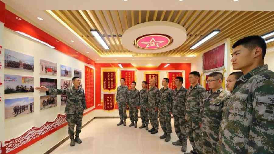 “世界屋脊”上,那条永不迷航的钢铁运输线