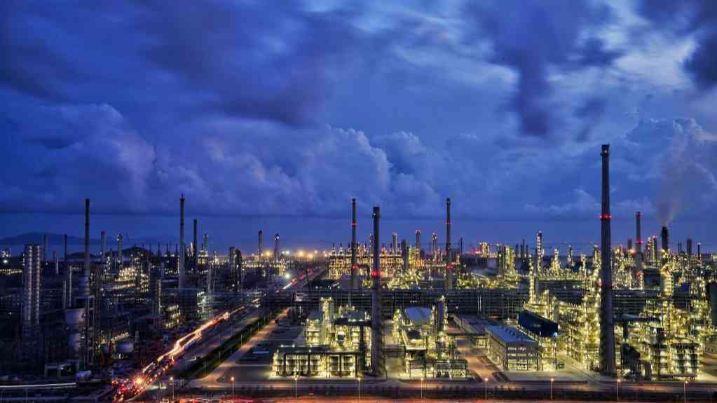 打造我国发展强劲活跃增长极