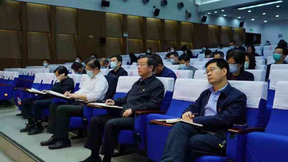 北京市学习贯彻六中全会精神宣讲团报告会在北京经开区举行