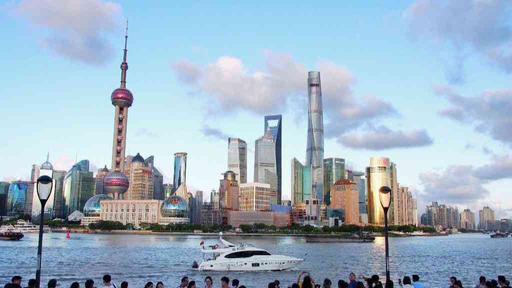 伟大觉醒、伟大革命——改革开放精神述评