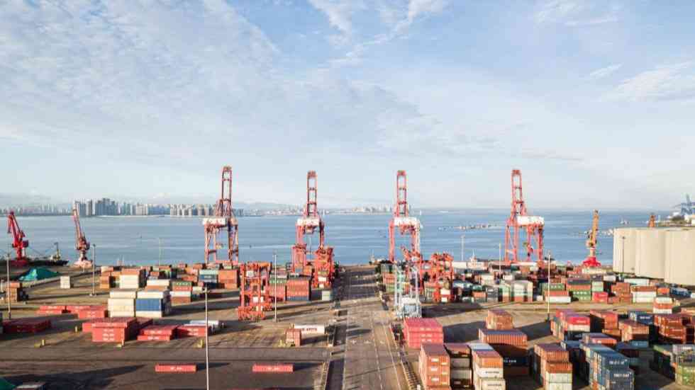 步履坚定,共绘高质量发展新篇章——各地贯彻党的十九届六中全会精神纪实