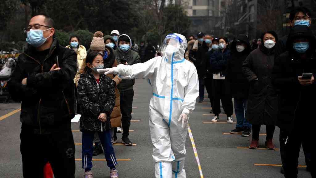 我們?cè)诠懦怯鲆姀娜荨靼卜酪呱?jí)首日見聞