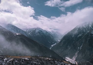 深刻认识中国共产党的伟大、光荣、正确