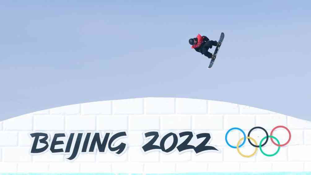 逆风起飞!苏翊鸣摘银创历史