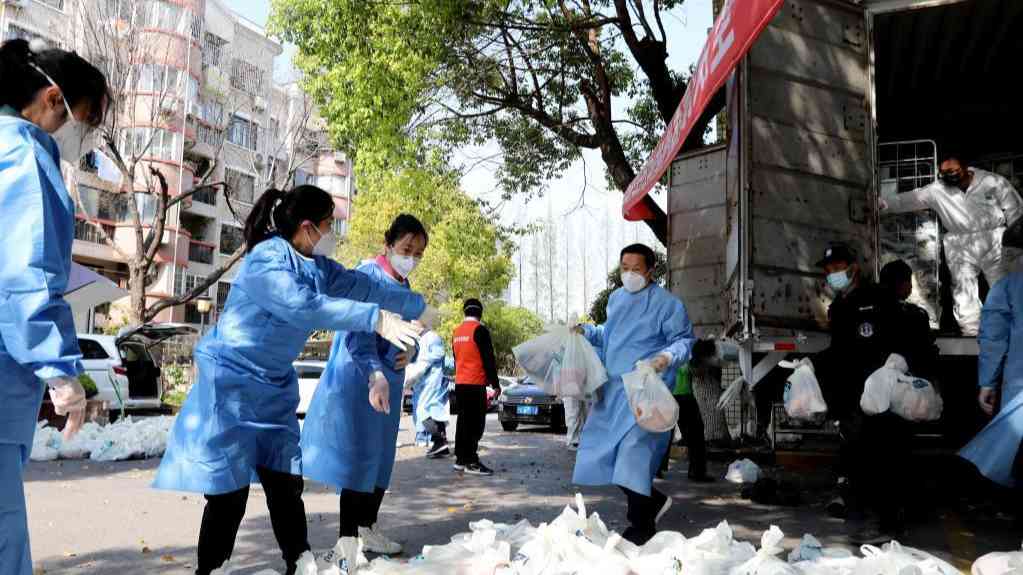 坚持就是胜利——上海战“疫”一线直击