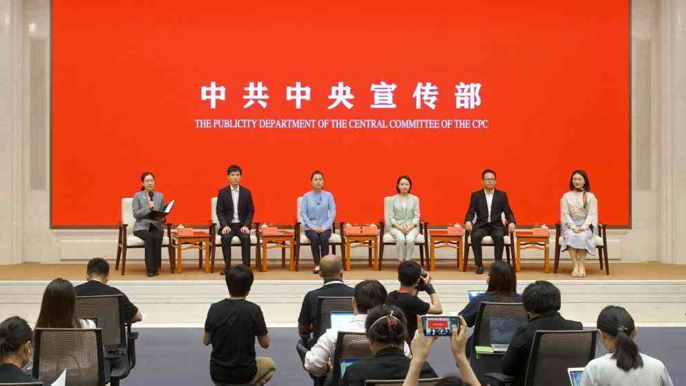 以青春之名书写华彩篇章