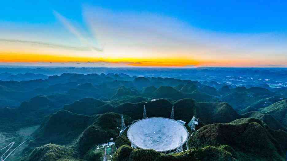 贵州:开创百姓富、生态美的多彩贵州新未来