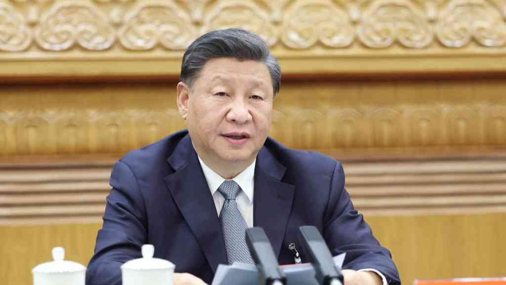 党的二十大主席团举行第一次会议 习近平出席会议并作重要讲话