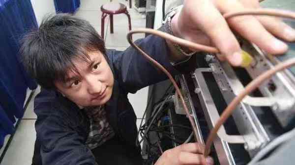 纪念雷锋|传承者说:培养年轻人有颗感恩助人之心