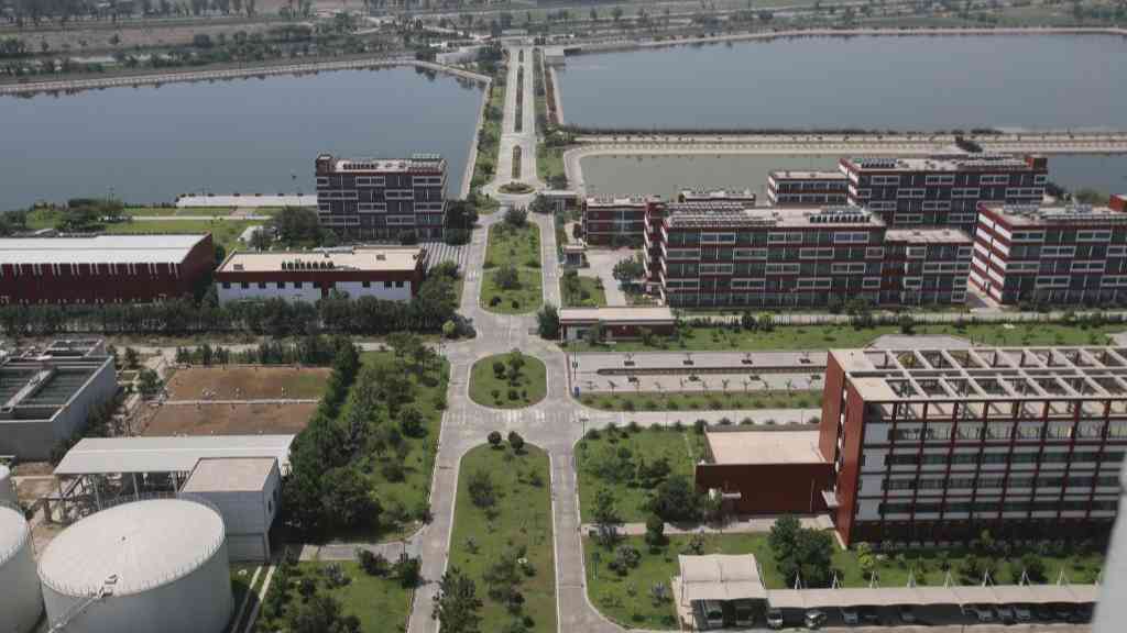 凝聚起推動世界共同繁榮進步的強大合力